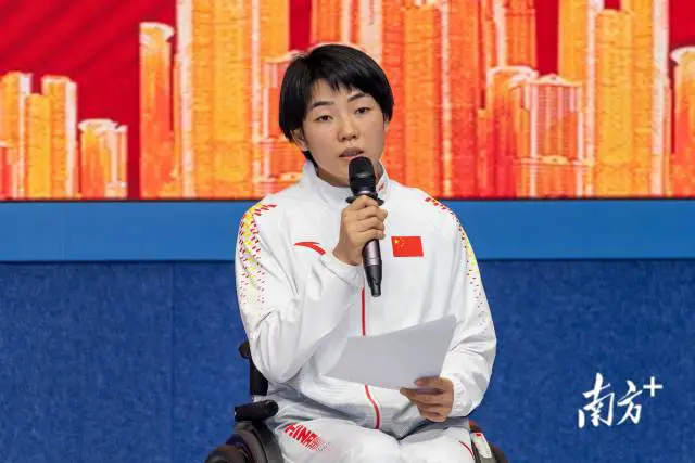 如何在篮球冬令营中加强体能训练?_0